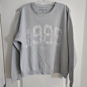 Taylor Swift 1989 Sweatshirt Light Blue Size Large Official Tour Unisex